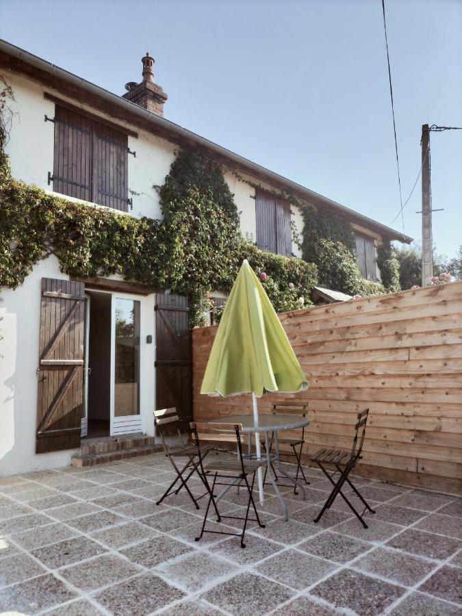 Сasa de vacaciones A Deux Pas De Cabourg ,avec Belle Vue Sur La Campagne Normande.a Grangues